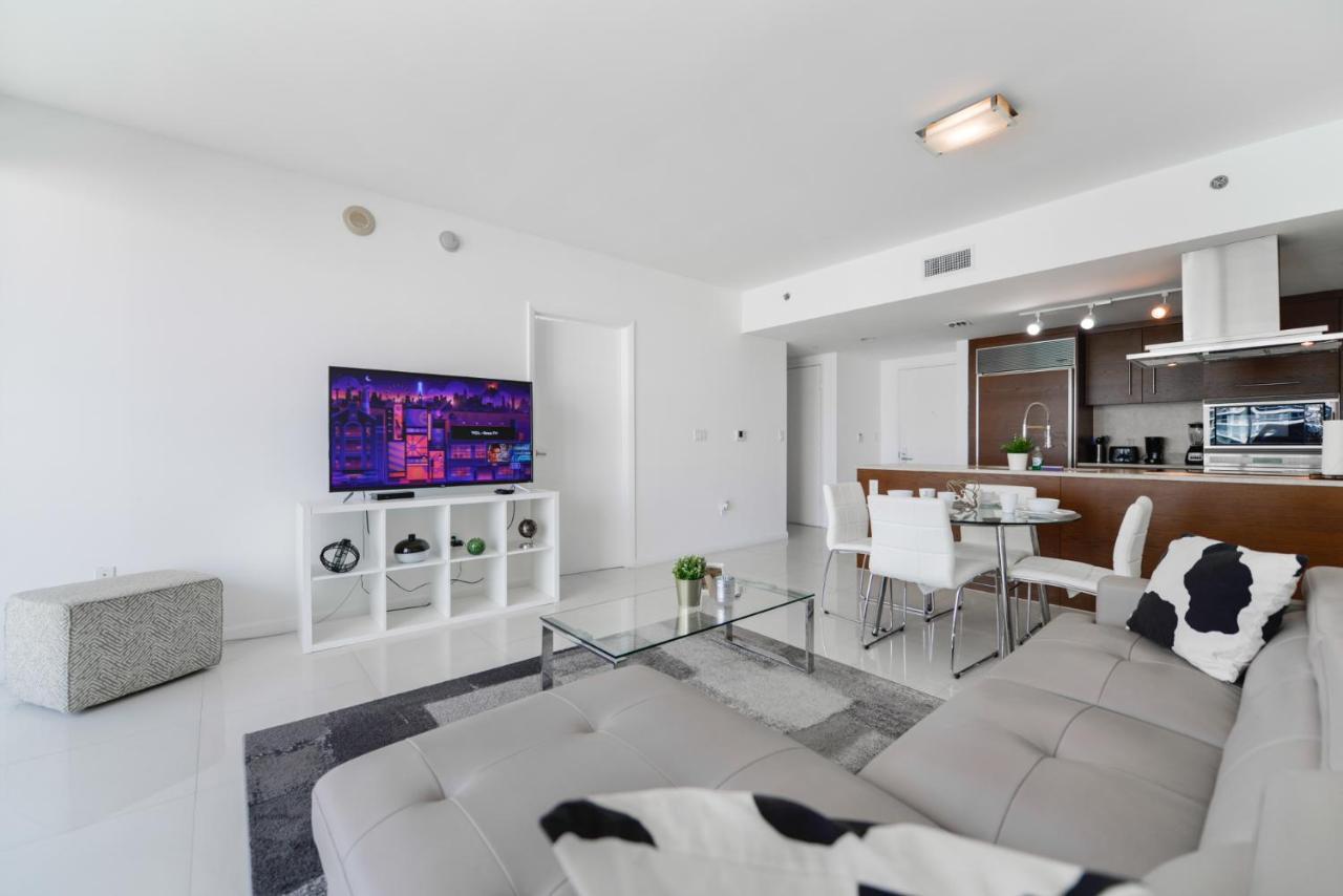 Icon Brickell Residences Miami Exterior photo