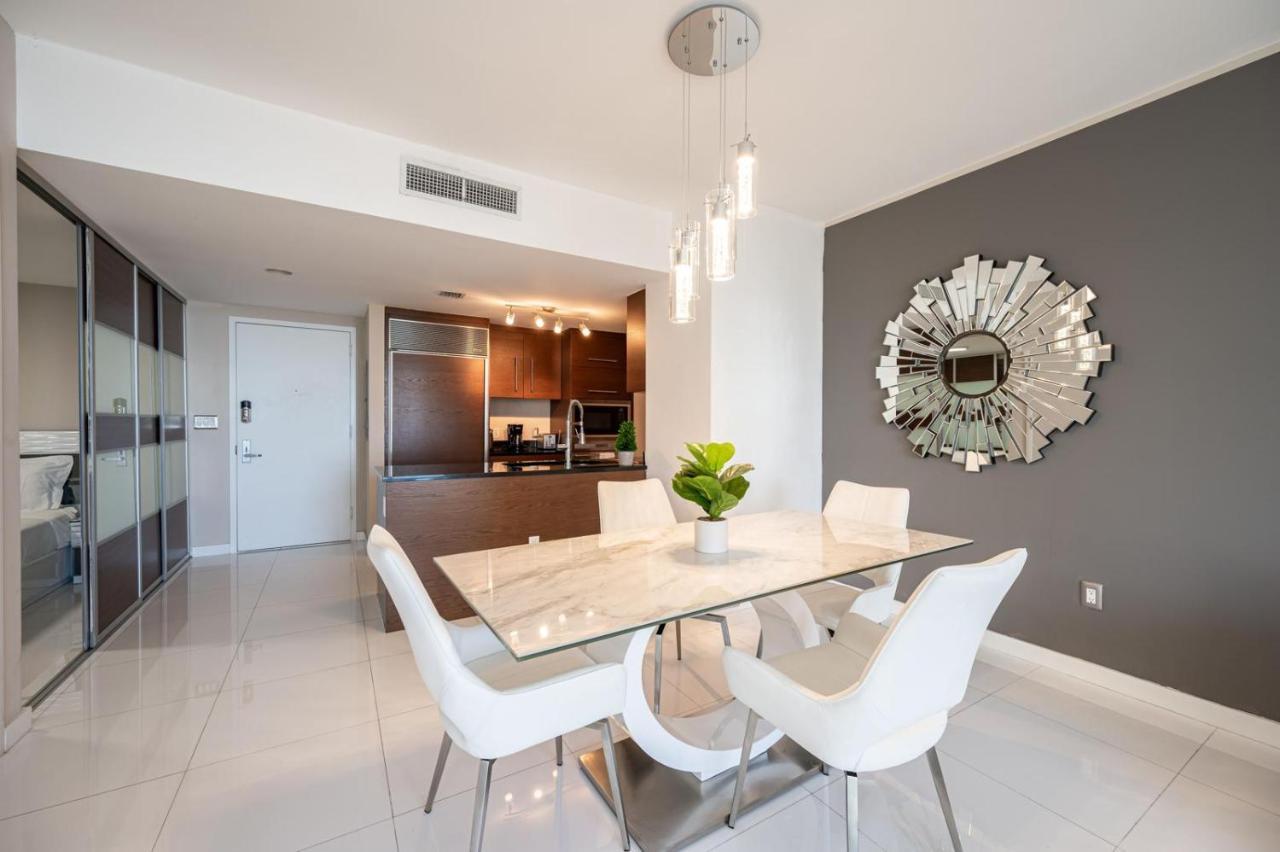 Icon Brickell Residences Miami Exterior photo