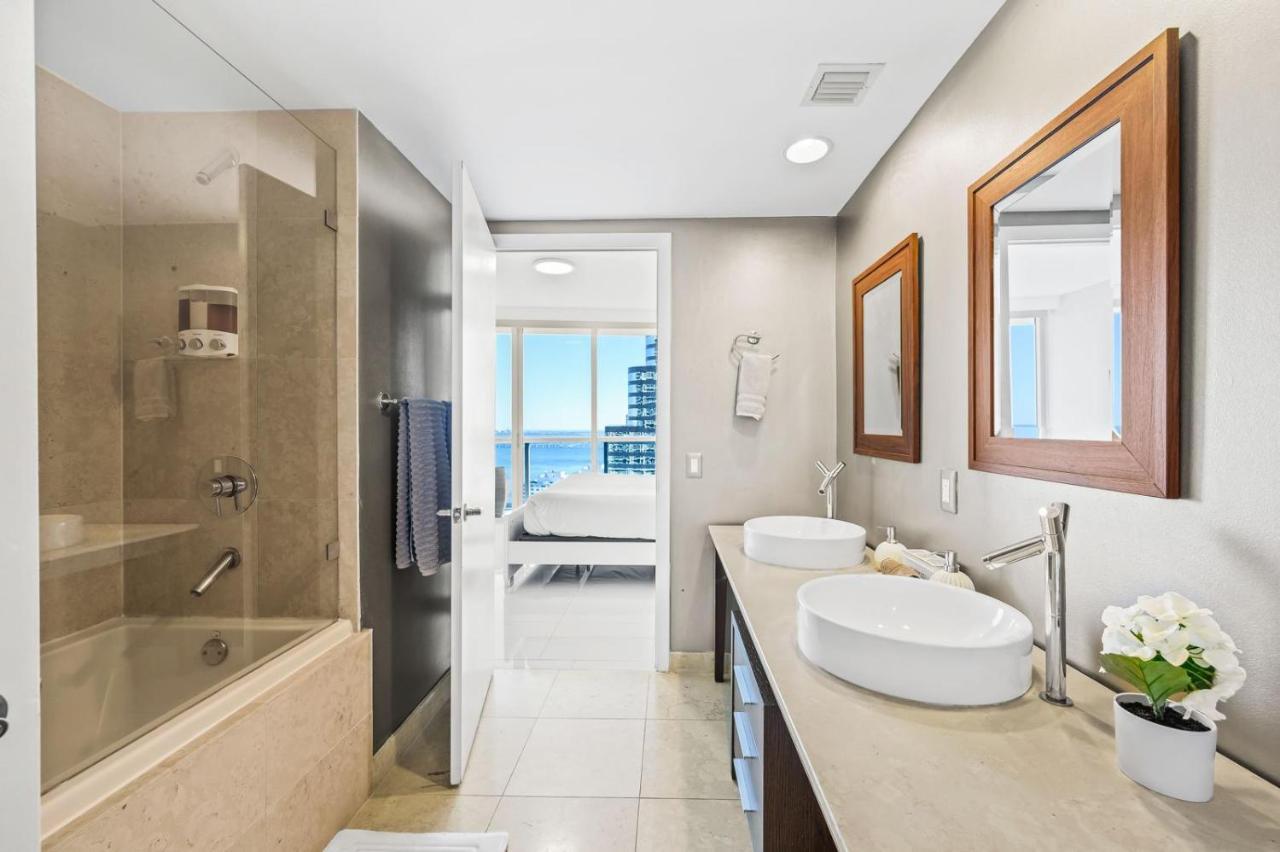 Icon Brickell Residences Miami Exterior photo