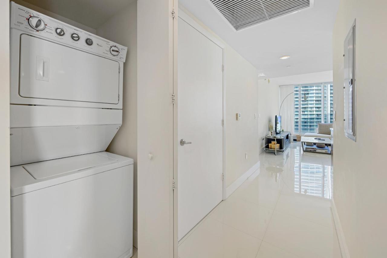 Icon Brickell Residences Miami Exterior photo